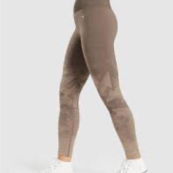 Gymshark Adapt Ombré Seamless Leggings - Picture 2 of 12